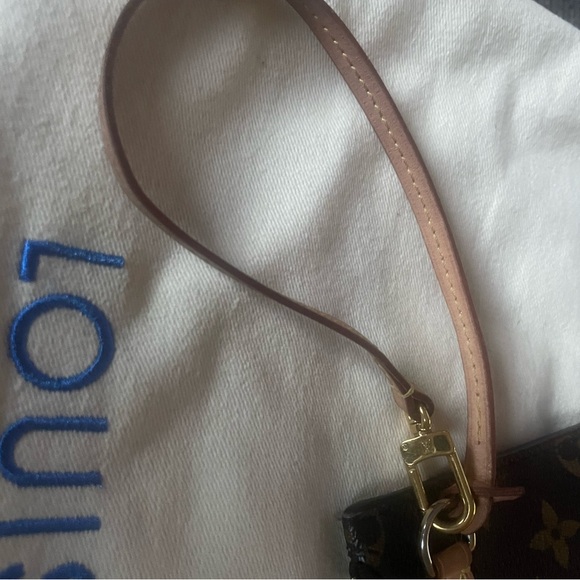 Authentic Lv neverfull wristlet! - Picture 7 of 13